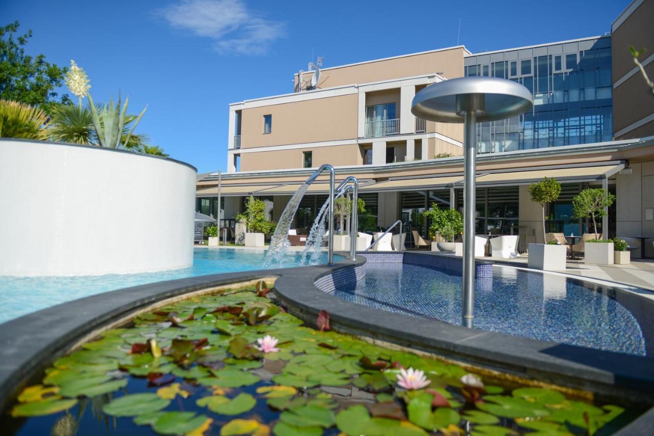 Aura Hotel Adults Only بالاتونفوريد المظهر الخارجي الصورة