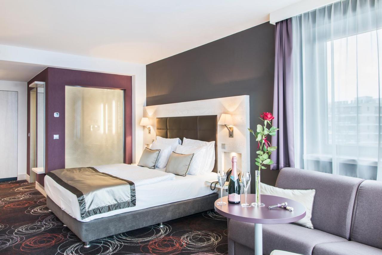 Aura Hotel Adults Only بالاتونفوريد المظهر الخارجي الصورة