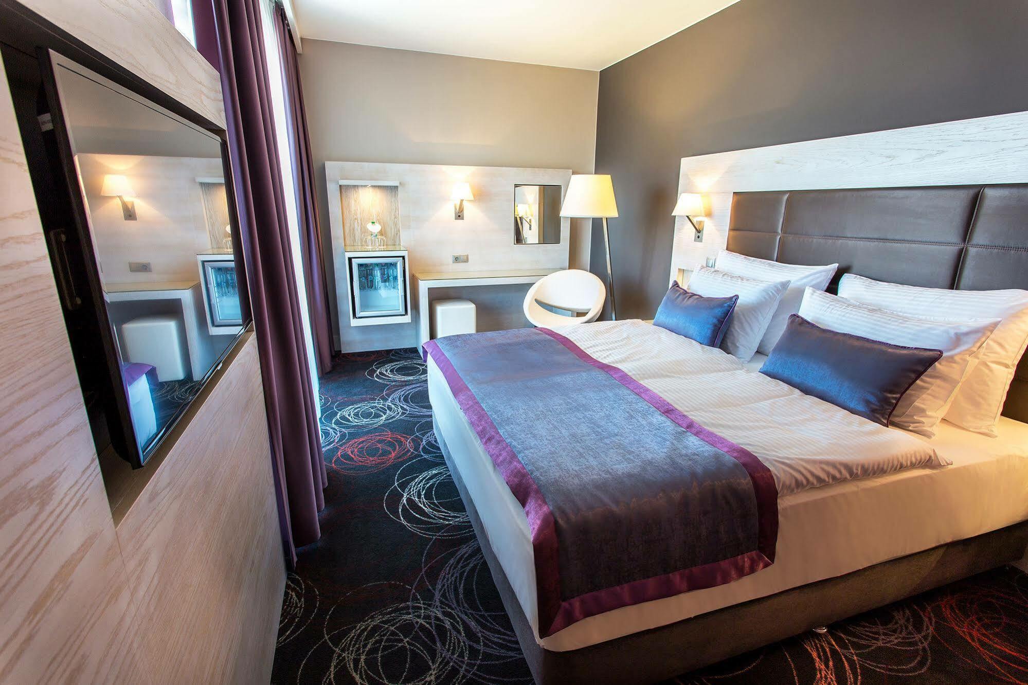 Aura Hotel Adults Only بالاتونفوريد المظهر الخارجي الصورة