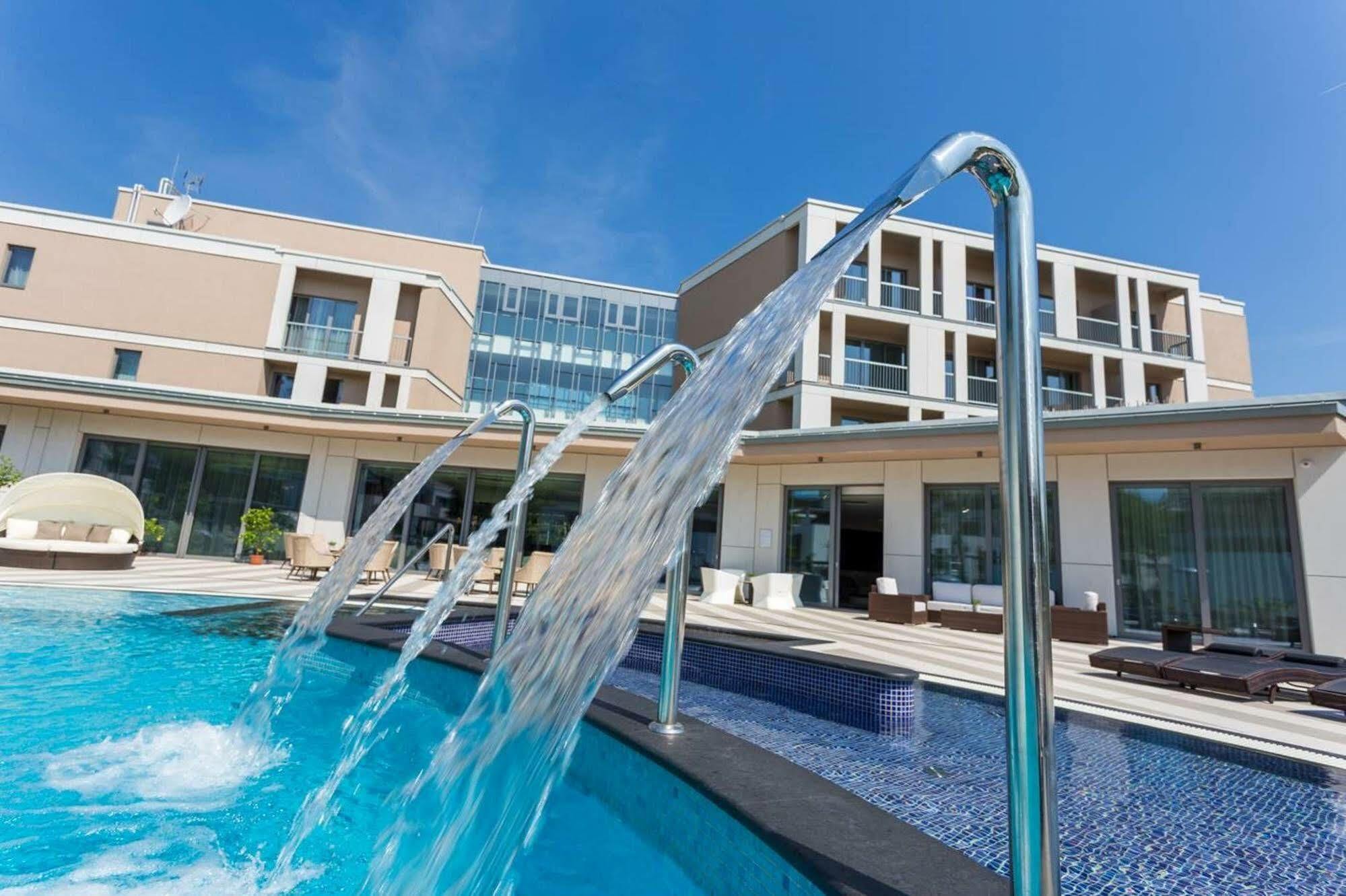 Aura Hotel Adults Only بالاتونفوريد المظهر الخارجي الصورة
